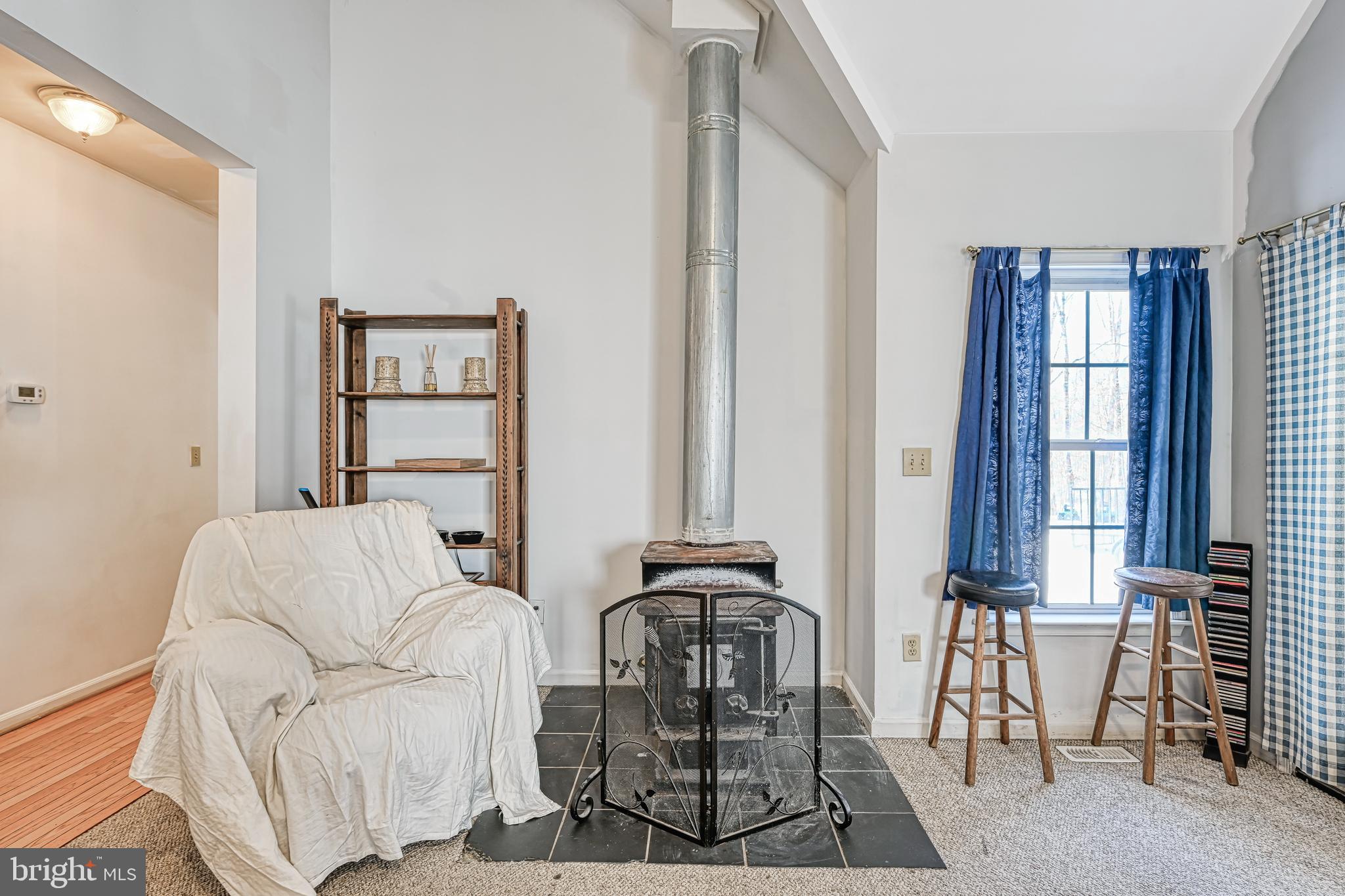 441 Hartwood Road Fredericksburg, VA 22406 - Photo 9 of 58 a living room with furniture and a window