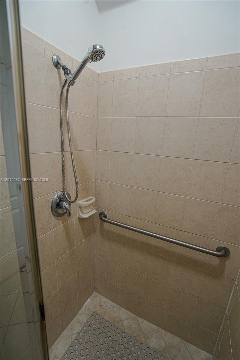 1751 Southwest 154th Path Miami, FL 33185 - Photo 26 of 41