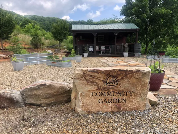 $180,000 | 99999 Biltmore Vw Drive, Unit 11, Candler, NC 28715
