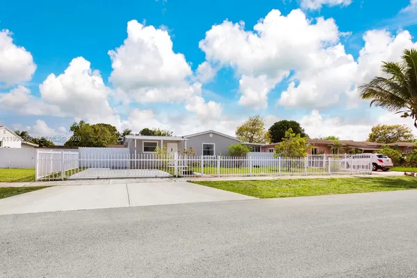 $530,000 | 580 Northwest 189th Terrace, Miami Gardens, FL 33169