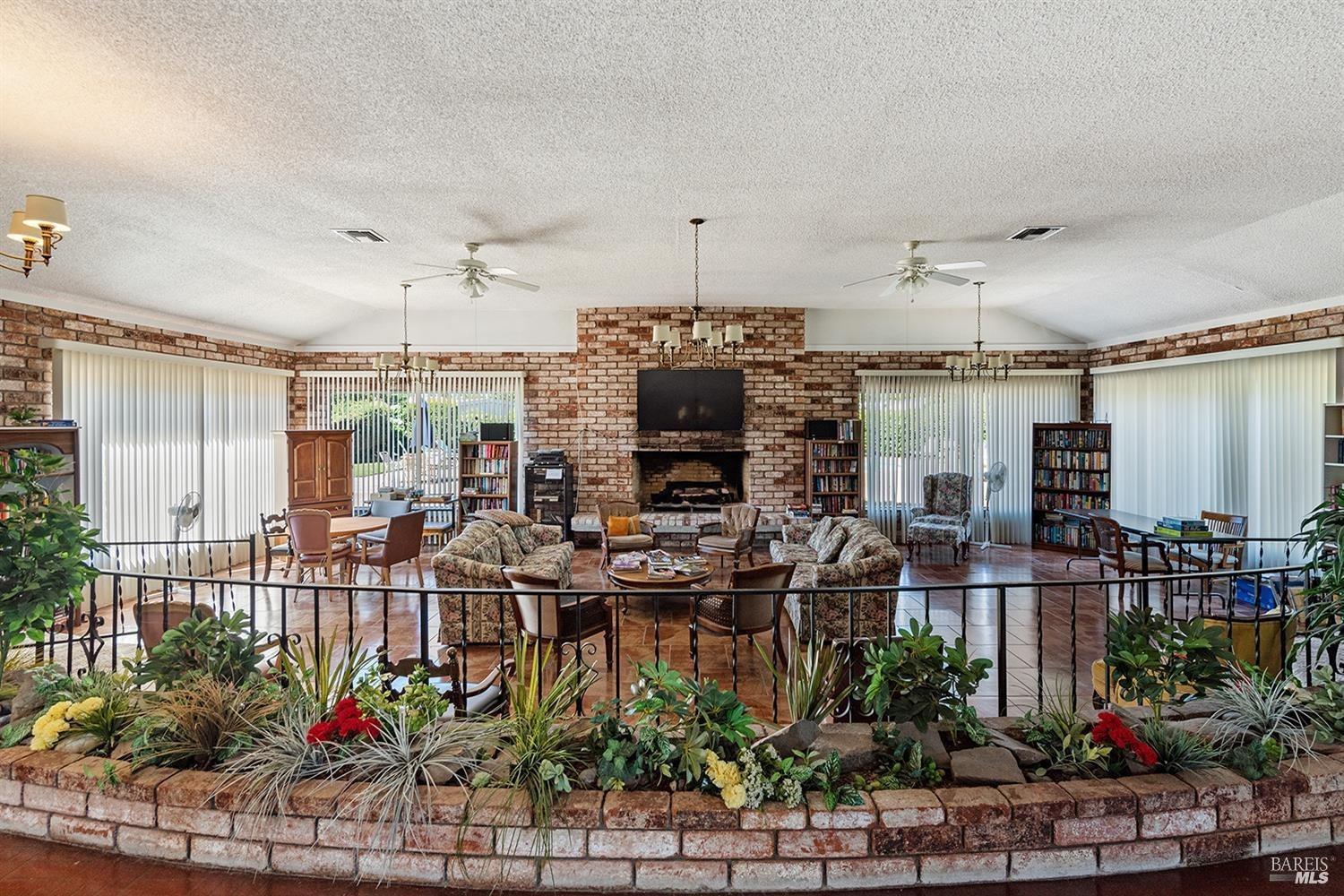 54 Norfolk Drive Santa Rosa, CA 95401 - Photo 47 of 57 a view of a chairs and table in a patio