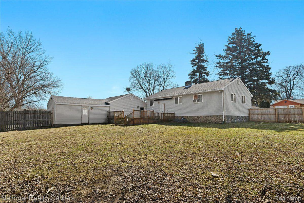 1050 West Kurtz Avenue Flint, MI 48505 - Photo 21 of 25 Gallery Image 21