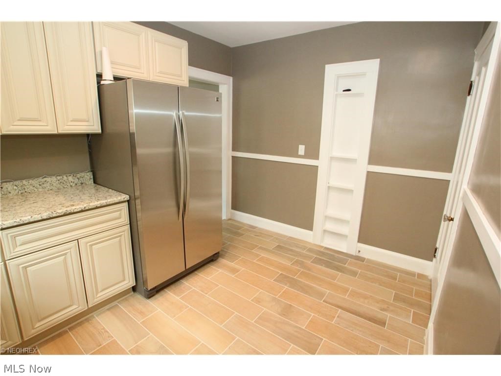 3280 Stockholm Road Cleveland, OH 44120 - Photo 14 of 35