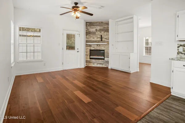 $299,950 | 11118 Oakcrest Drive, D'Iberville, MS 39540