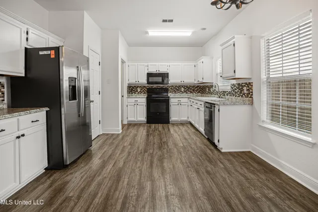 $310,000 | 11118 Oakcrest Drive, D'Iberville, MS 39540