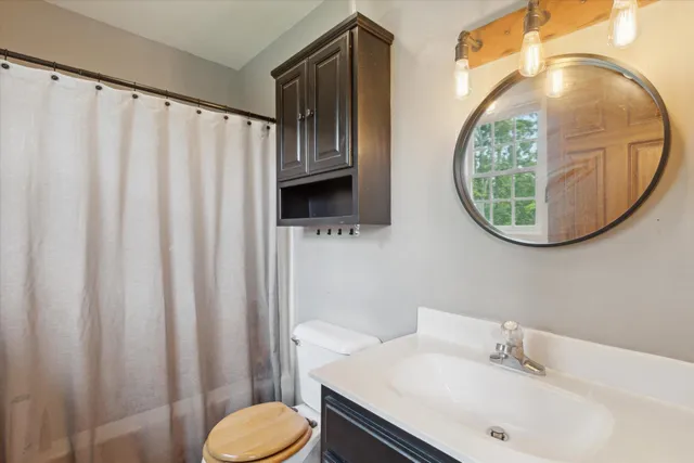 $289,000 | 3 Highview Drive, Orangeville, IL 61060