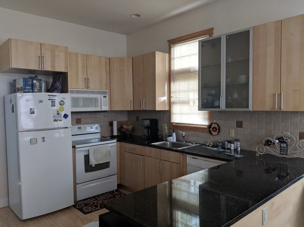 136 R Main Street, Unit 1 Acton, MA 01720 - Photo 3 of 8