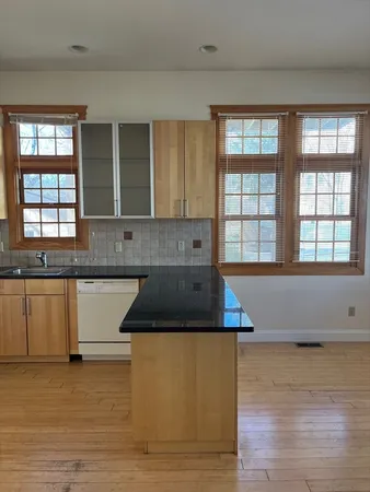 $1,850 | 136 R Main Street, Unit 1, Acton, MA 01720