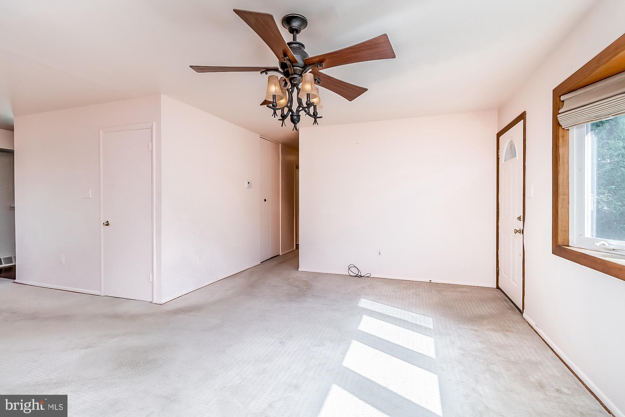 314 Timber Grove Road Reisterstown, MD 21136 - Photo 3 of 55