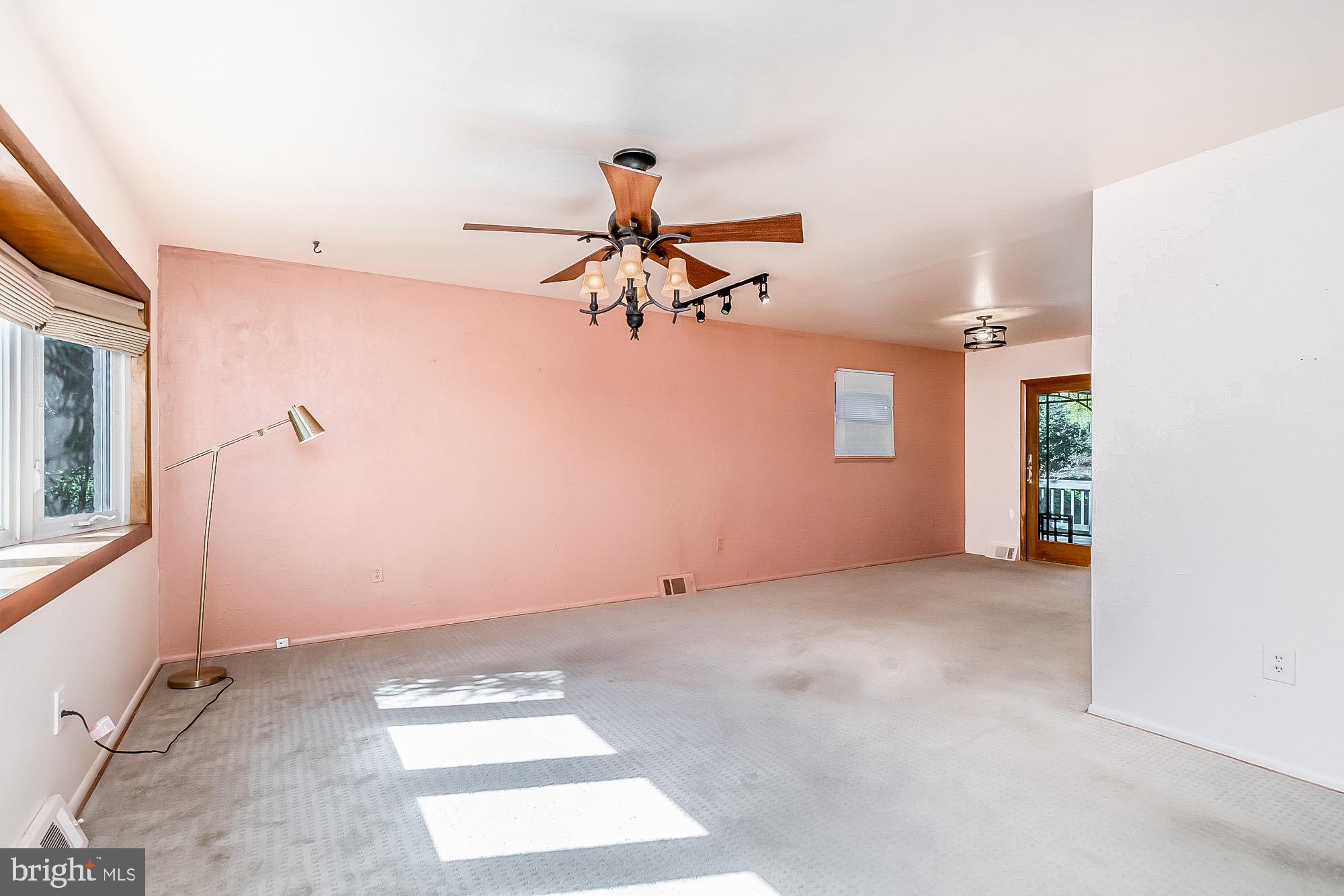 314 Timber Grove Road Reisterstown, MD 21136 - Photo 7 of 55