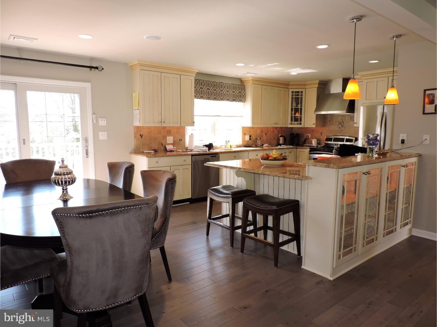 154 Woodland Road Huntingdon Valley, PA 19006 - Photo 8 of 25 Gallery Image 8