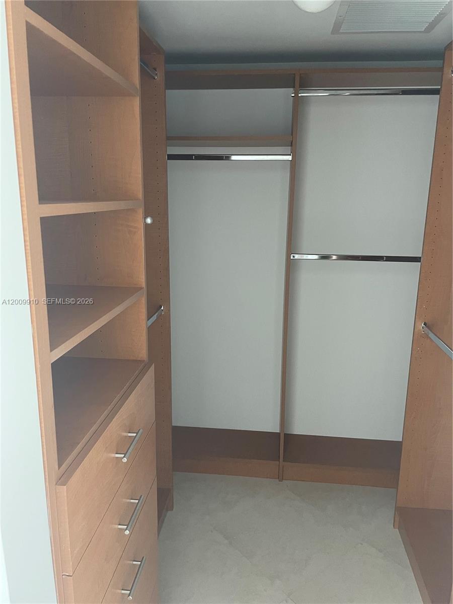 185 Southwest 7th Street, Unit 2509 Miami, FL 33130 - Photo 16 of 16