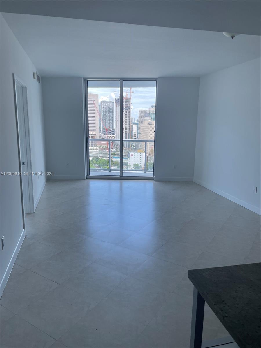 185 Southwest 7th Street, Unit 2509 Miami, FL 33130 - Photo 7 of 16