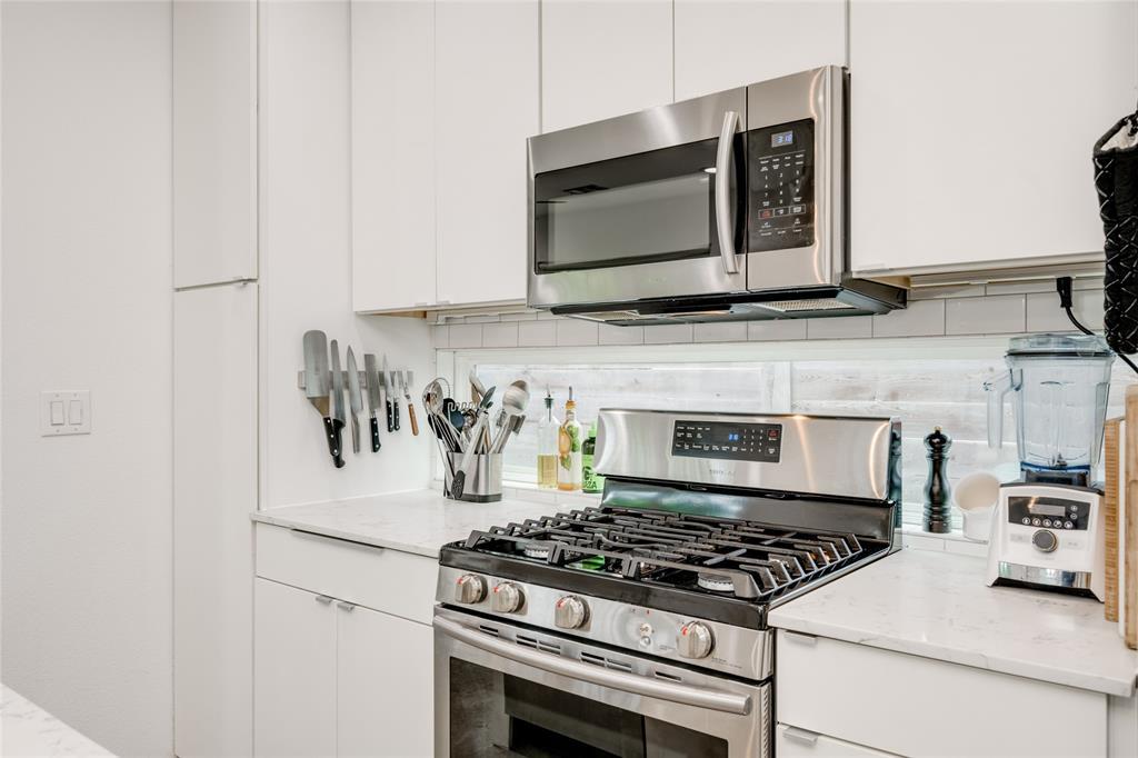 1404 East 2nd Street, Unit 2 Austin, TX 78702 - Photo 12 of 33