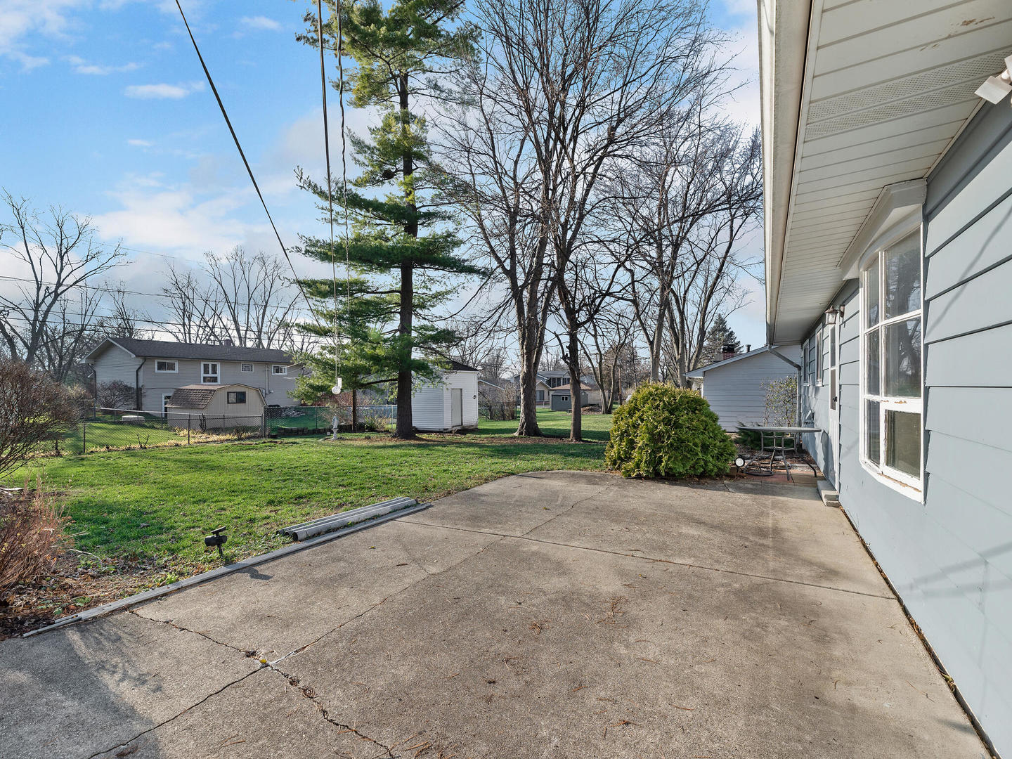 21W241 Coronet Road Lombard, IL 60148 - Photo 20 of 24 a view of a house with a yard