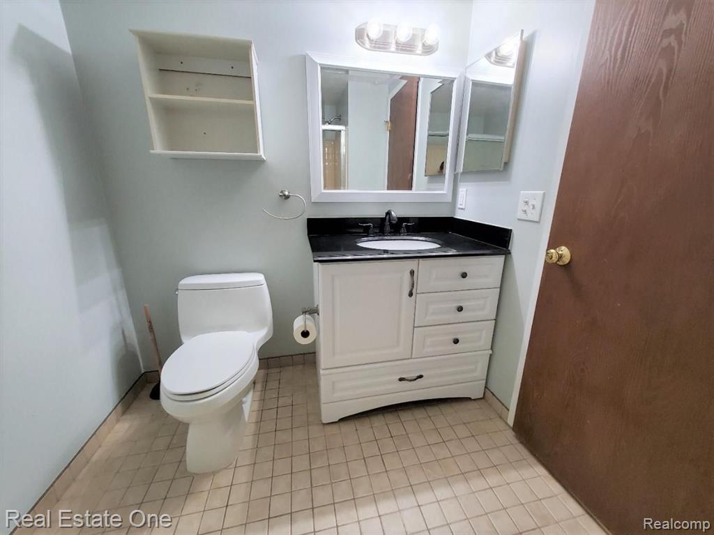 29870 West 12 Mile Road, Unit 706 Farmington Hills, MI 48334 - Photo 12 of 16