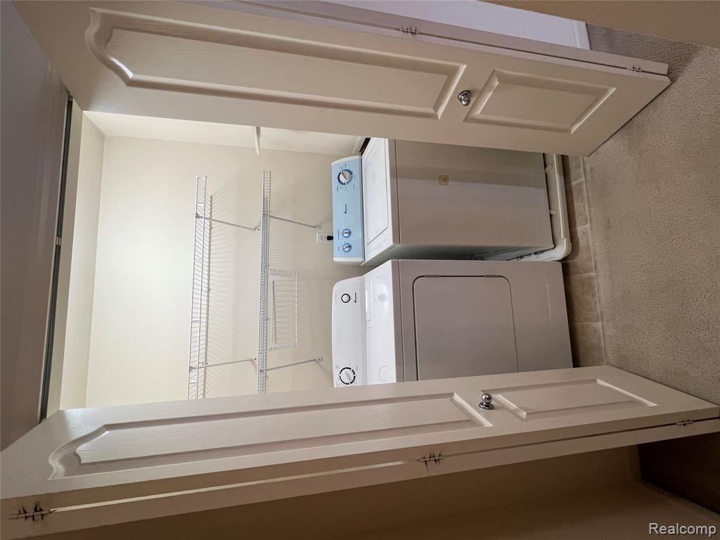 316 North Wixom Road, Unit 33 Wixom, MI 48393 - Photo 6 of 18