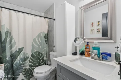 $980,000 | 2324 East Oak Street, Phoenix, AZ 85006