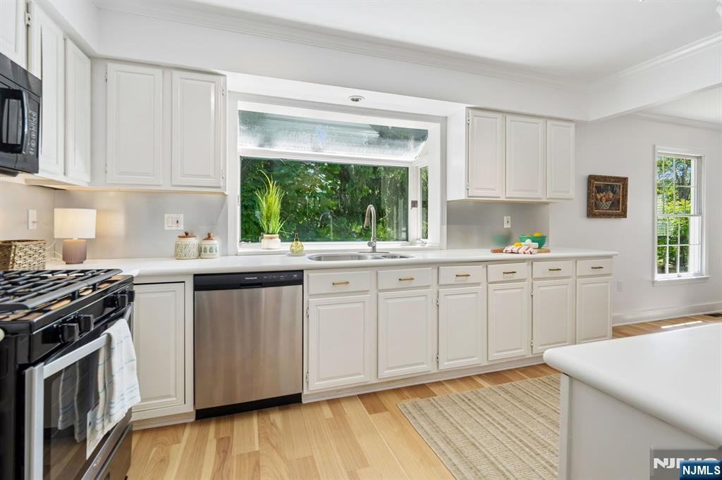 658 Ridgewood Road, Unit C0001 Maplewood, NJ 07040 - Photo 9 of 29