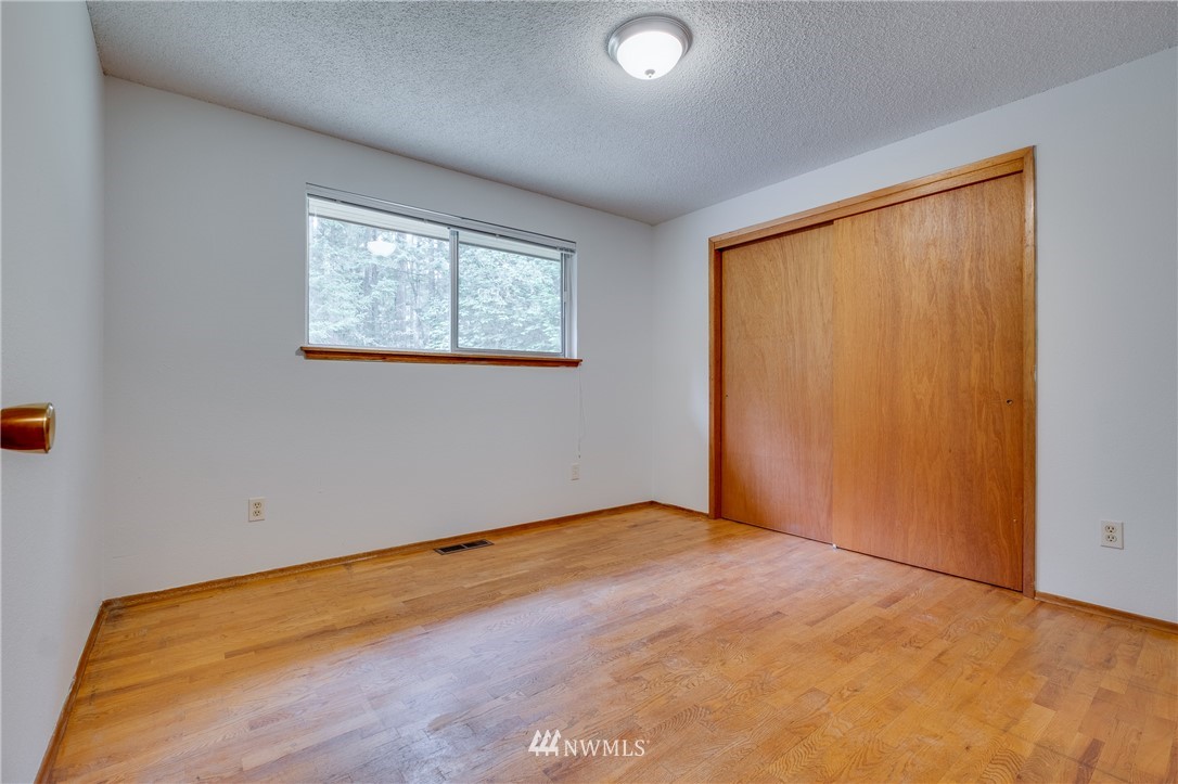 4263 Northwest Gustafson Road Silverdale, WA 98383 - Photo 11 of 23 Gallery Image 11