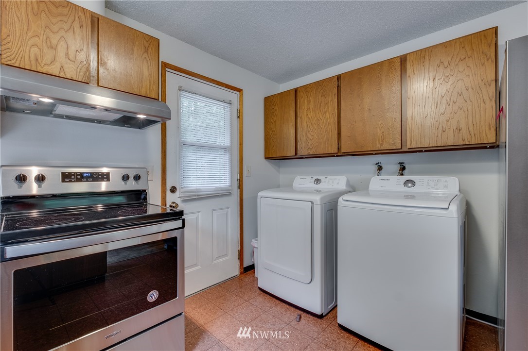 4263 Northwest Gustafson Road Silverdale, WA 98383 - Photo 6 of 23 Gallery Image 6