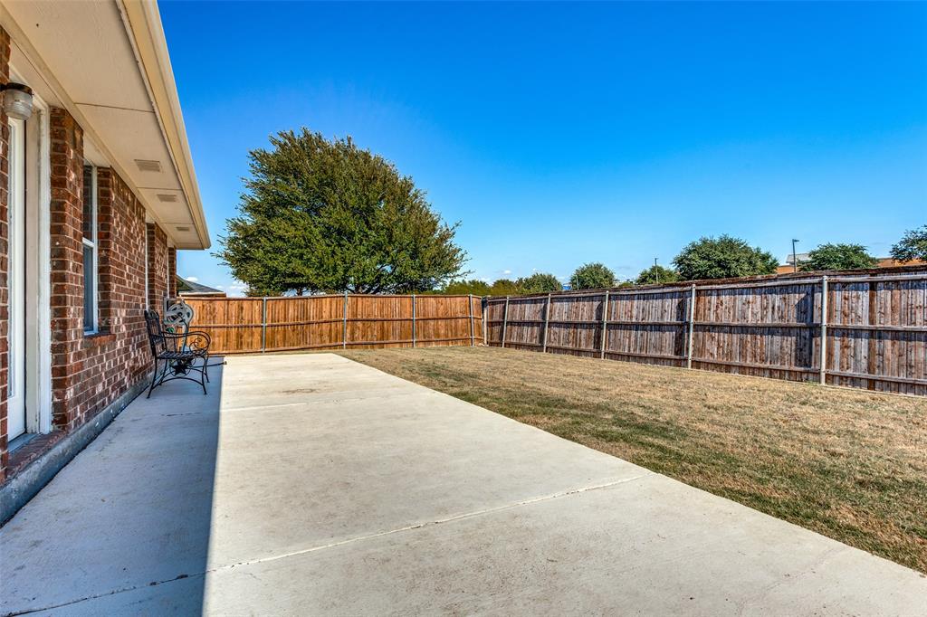 9710 Revolution Way Frisco, TX 75033 - Photo 25 of 25 a view of a backyard