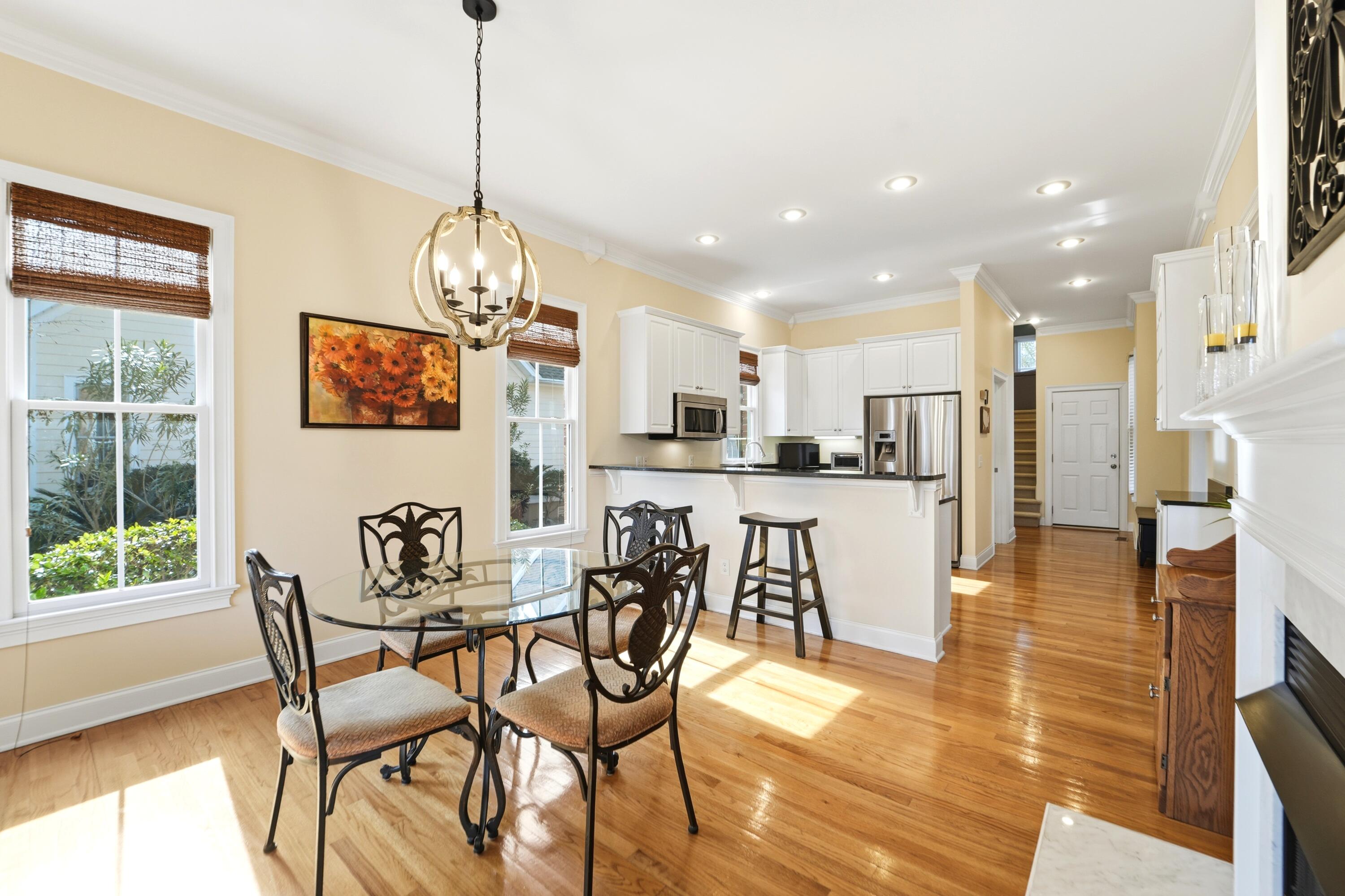 1640 Sewee Fort Road Mount Pleasant, SC 29466 - Photo 19 of 54 dining area