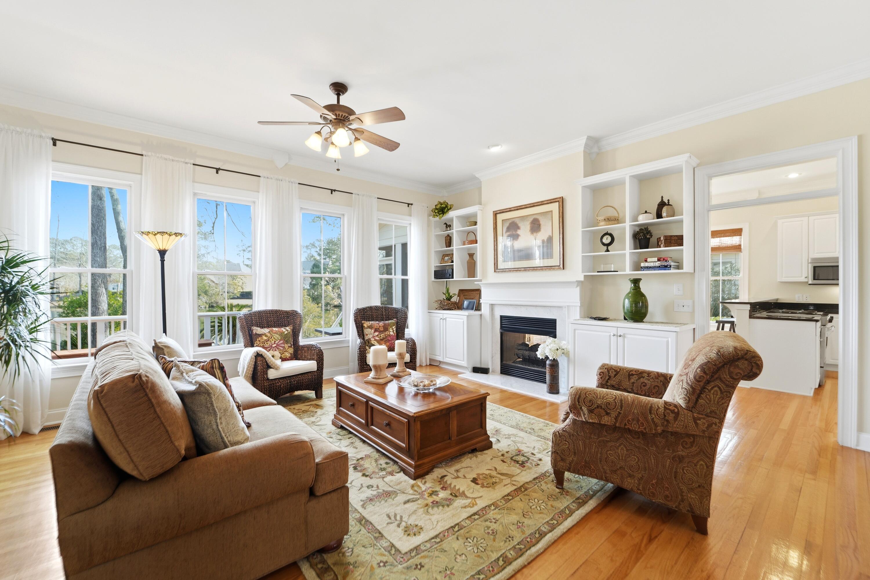1640 Sewee Fort Road Mount Pleasant, SC 29466 - Photo 9 of 54 living room