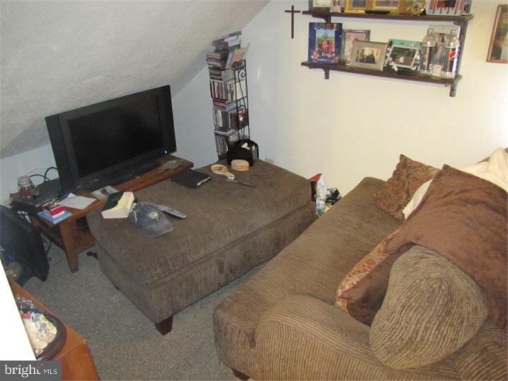 399 Whitehead Road Hamilton, NJ 08619 - Photo 23 of 24 Gallery Image 23