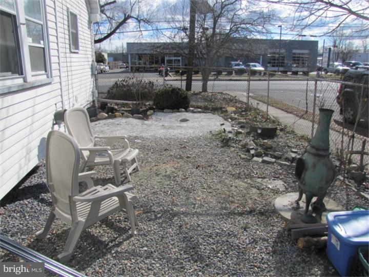 399 Whitehead Road Hamilton, NJ 08619 - Photo 4 of 24 Gallery Image 4