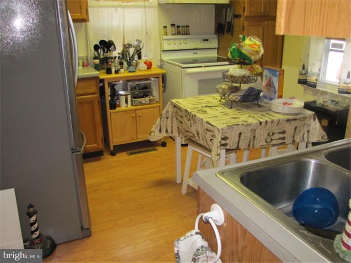 399 Whitehead Road Hamilton, NJ 08619 - Photo 8 of 24 Gallery Image 8