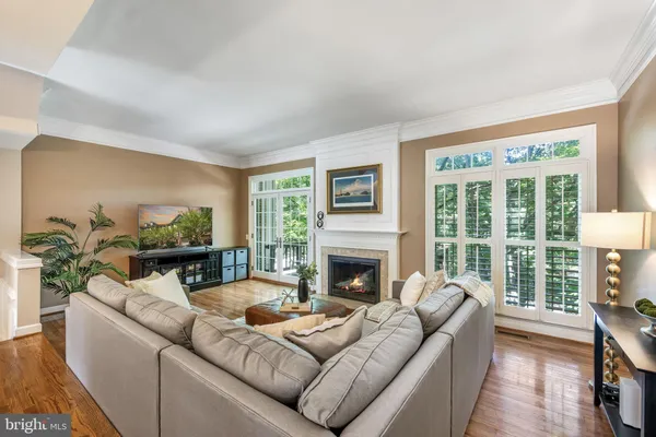 $824,900 | 4672 Kell Lane, Alexandria, VA 22311
