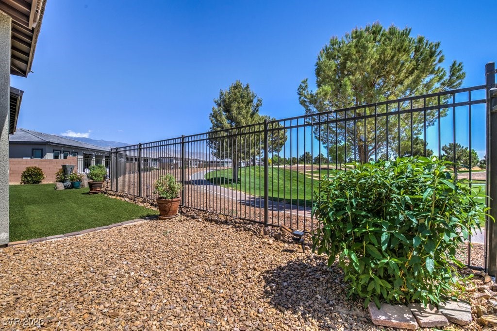 4829 East Beacon Ridge Drive Pahrump, NV 89061 - Photo 6 of 50