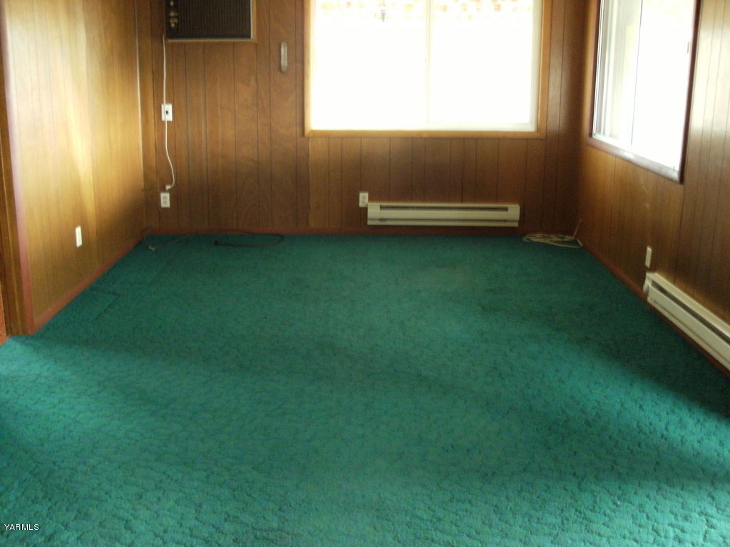 2270 Dekker Road Outlook, WA 98938 - Photo 4 of 6 a view of room with window