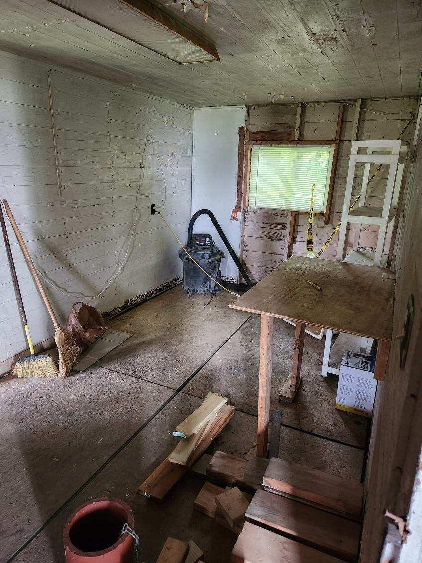 1200 Markley Road London, OH 43140 - Photo 32 of 43 Future mud room or laundry room