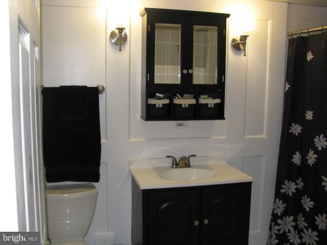 3328 Willoughby Road Baltimore, MD 21234 - Photo 3 of 23 Bath