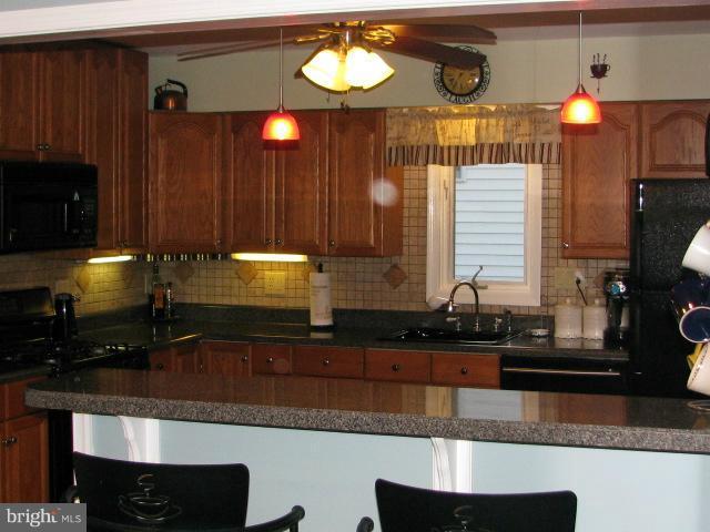 3328 Willoughby Road Baltimore, MD 21234 - Photo 6 of 23 Kitchen