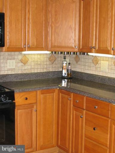 3328 Willoughby Road Baltimore, MD 21234 - Photo 9 of 23 Kitchen