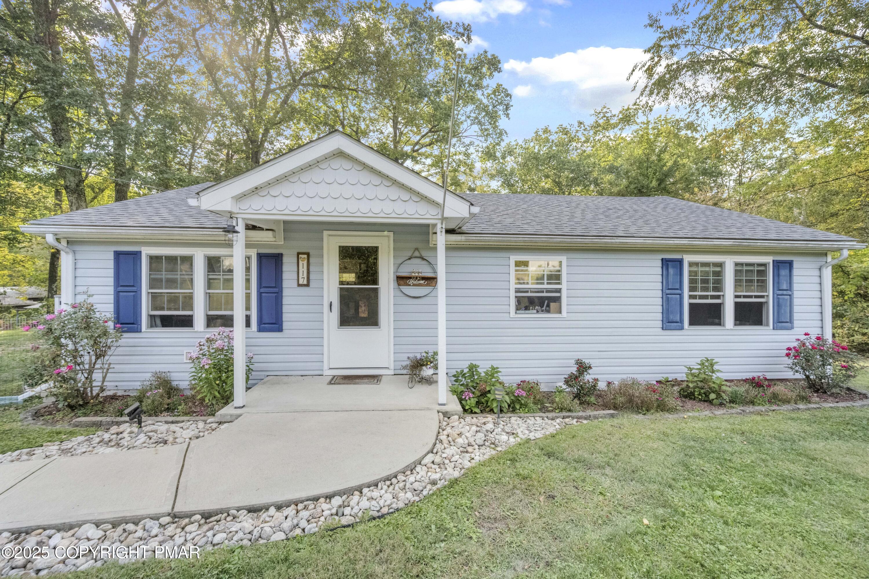 117 Streamside Street Kunkletown, PA 18058 - Photo 1 of 37 front view of a house and a yard