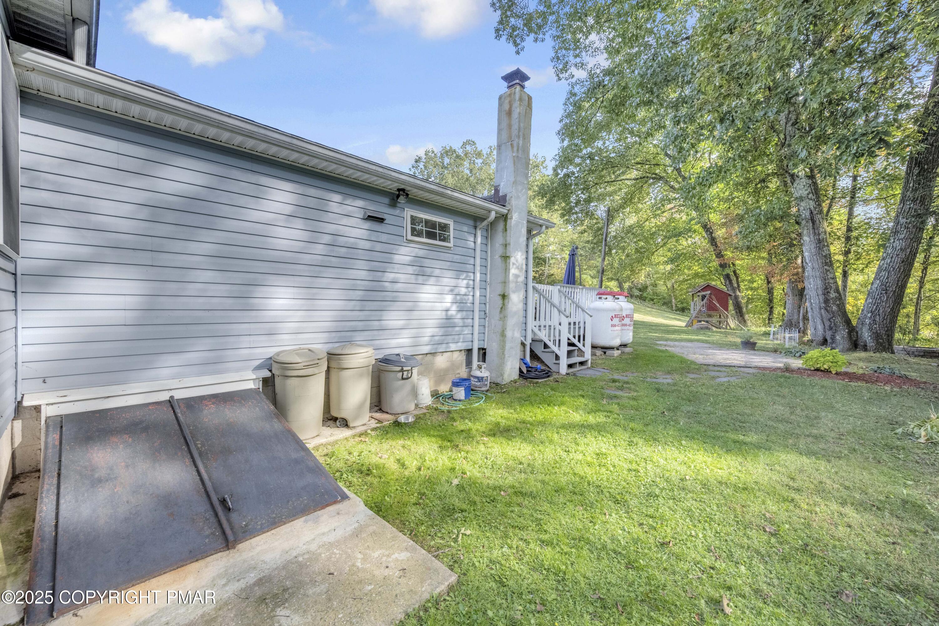 117 Streamside Street Kunkletown, PA 18058 - Photo 8 of 37 a view of back yard of the house