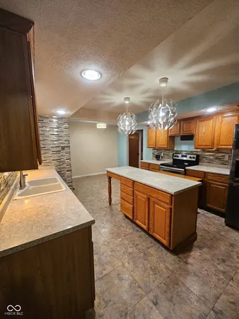 $290,000 | 11965 Cable Drive, Indianapolis, IN 46236