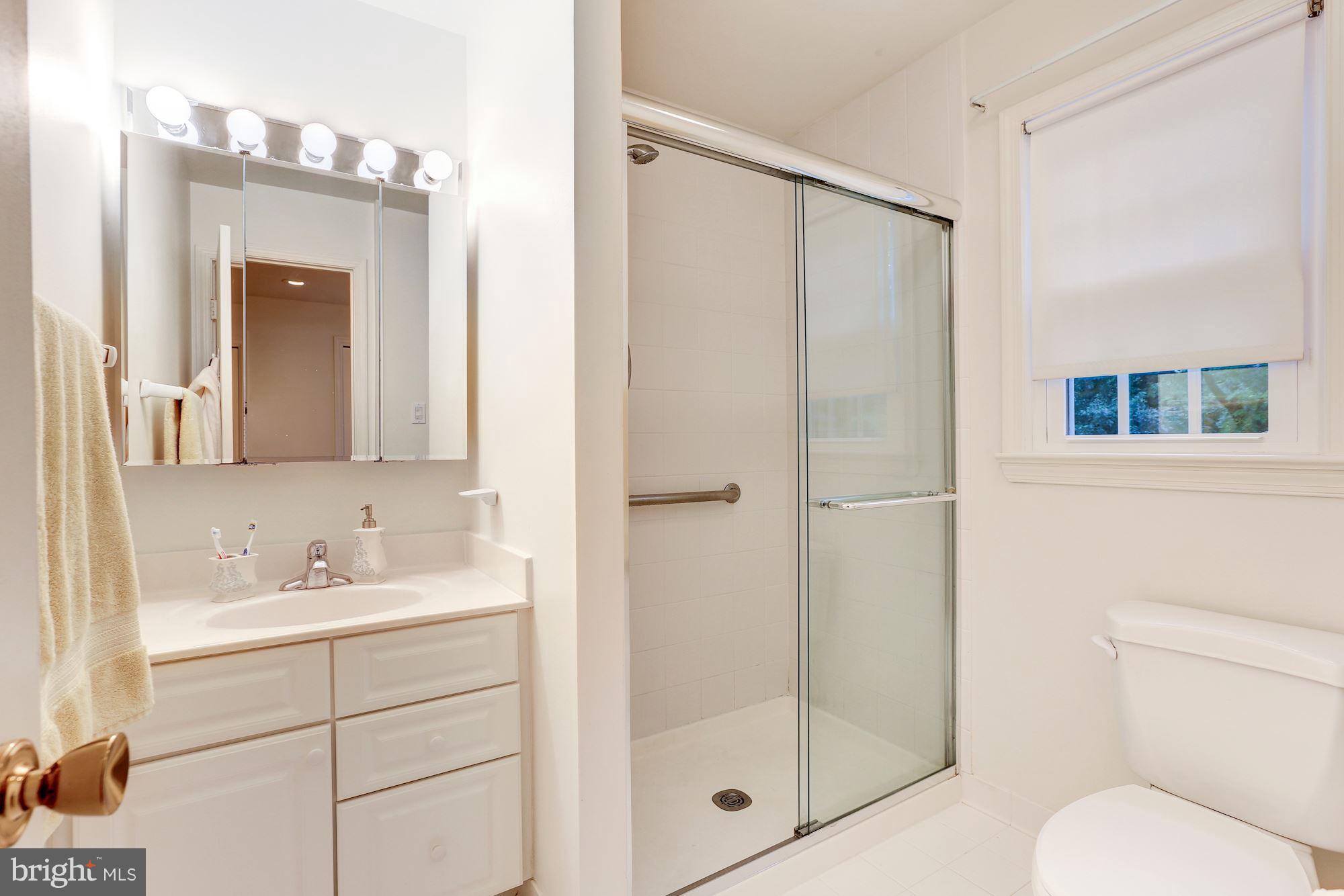 14800 Pebblestone Drive Silver Spring, MD 20905 - Photo 16 of 30 Master Ensuite Bath