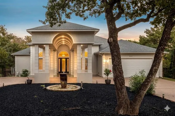 $950,000 | 2109 Cooks Lane, Fort Worth, TX 76120