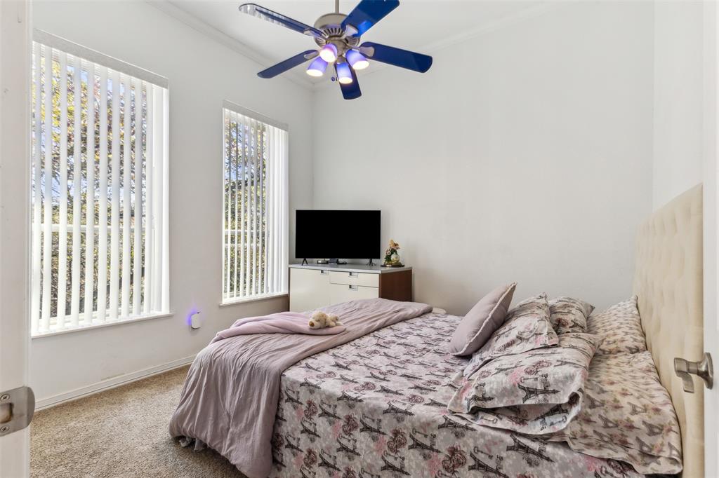 2109 Cooks Lane Fort Worth, TX 76120 - Photo 13 of 32
