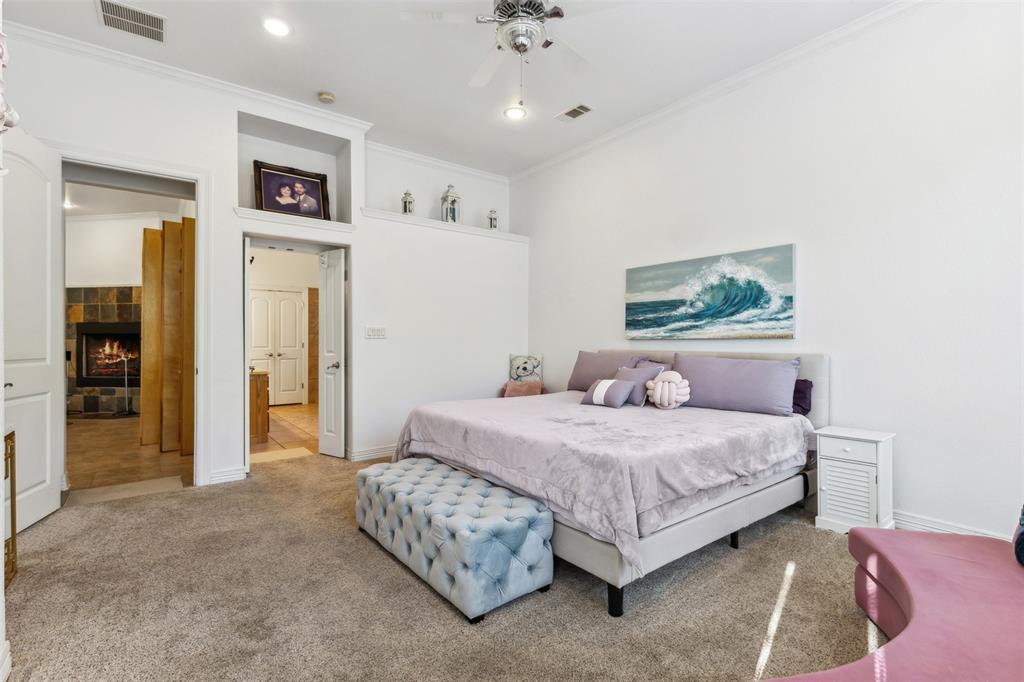 2109 Cooks Lane Fort Worth, TX 76120 - Photo 17 of 32
