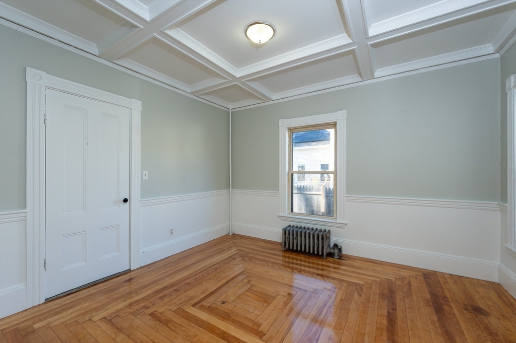 25 Race Street Haverhill, MA 01830 - Photo 11 of 34