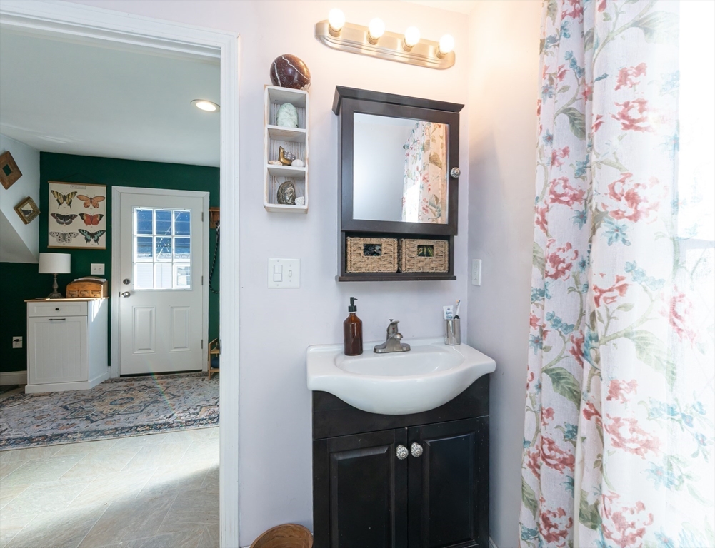 25 Race Street Haverhill, MA 01830 - Photo 21 of 34