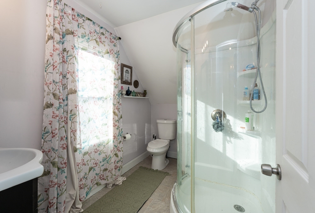 25 Race Street Haverhill, MA 01830 - Photo 22 of 34