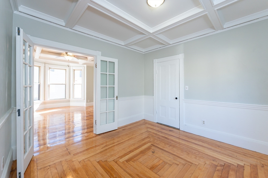 25 Race Street Haverhill, MA 01830 - Photo 8 of 34