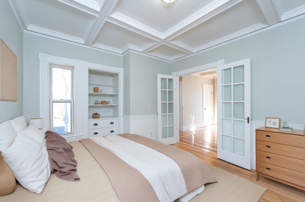 25 Race Street Haverhill, MA 01830 - Photo 9 of 34